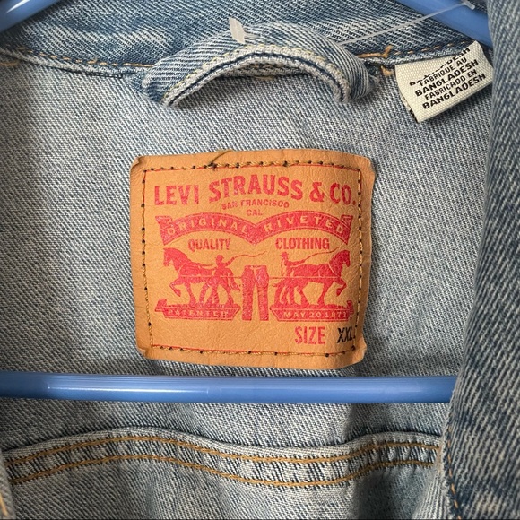 Levi’s Denim Jacket - Picture 4 of 4